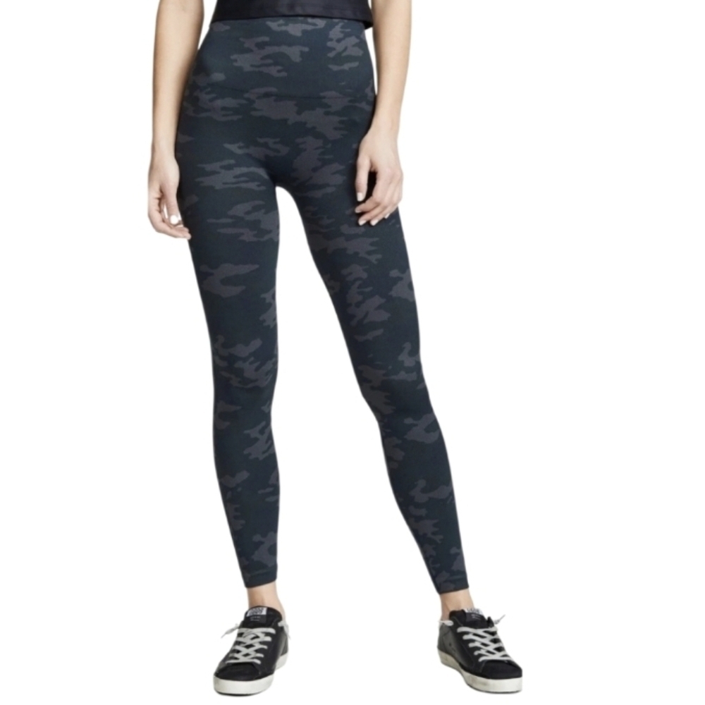 Spanx Look At Me Now Seamless Leggings Women's Gray Black Workout Gym Yoga Small - Picture 8 of 8